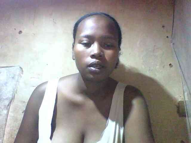 Asminah1 webcam