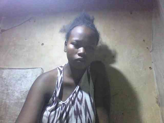 Asminah1 webcam