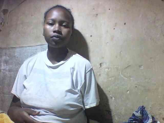 Asminah1 webcam