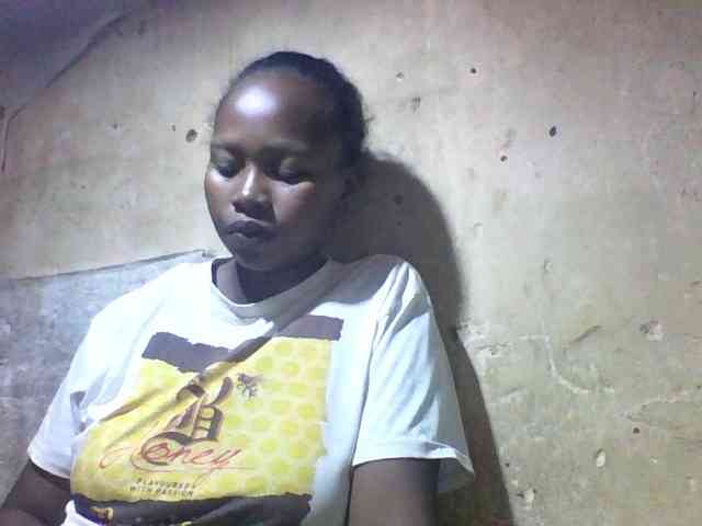Asminah1 webcam