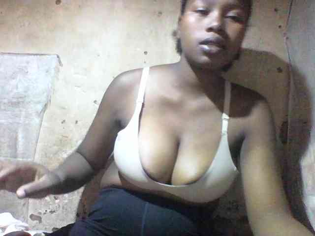 Asminah1 webcam