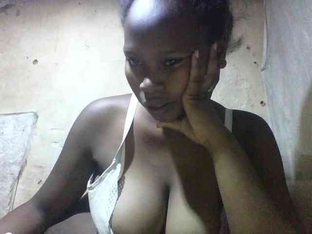 Asminah1 webcam