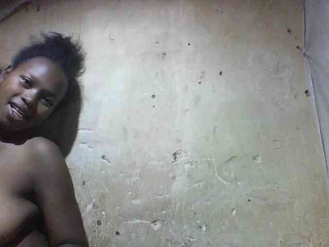 Asminah1 webcam