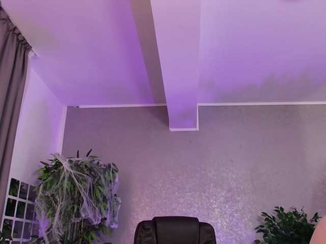 SinfulTina live cam on BongaCams
