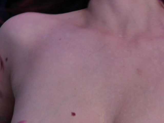 SinfulTina live cam on BongaCams