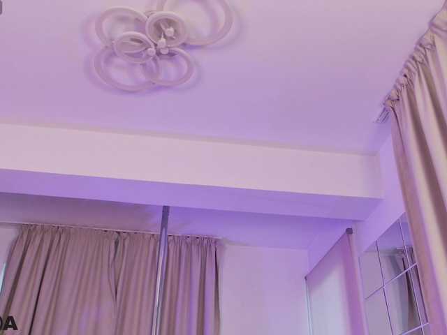 SinfulTina live cam on BongaCams