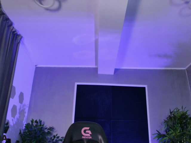 SinfulTina live webcam show