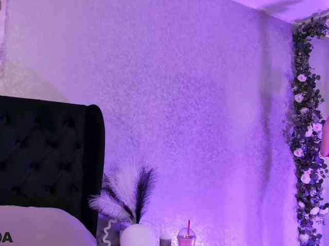 SinfulTina webcam