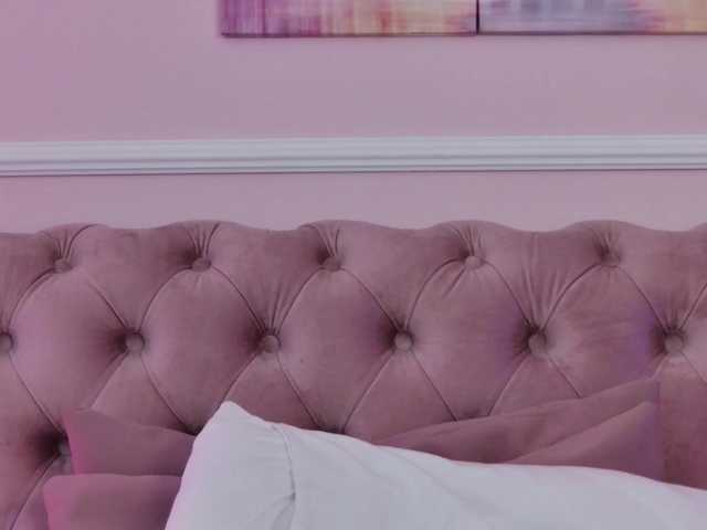 AllenaMoon live cam on BongaCams