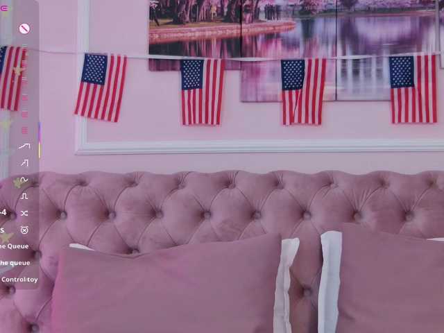 AllenaMoon live cam on BongaCams