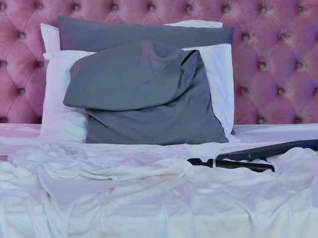 AllenaMoon webcam