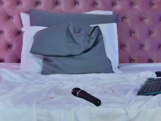 AllenaMoon webcam