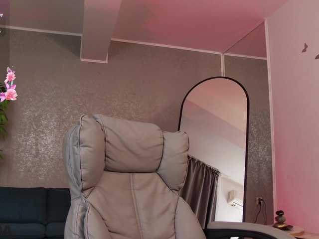 MilaHoneyy live cam on BongaCams