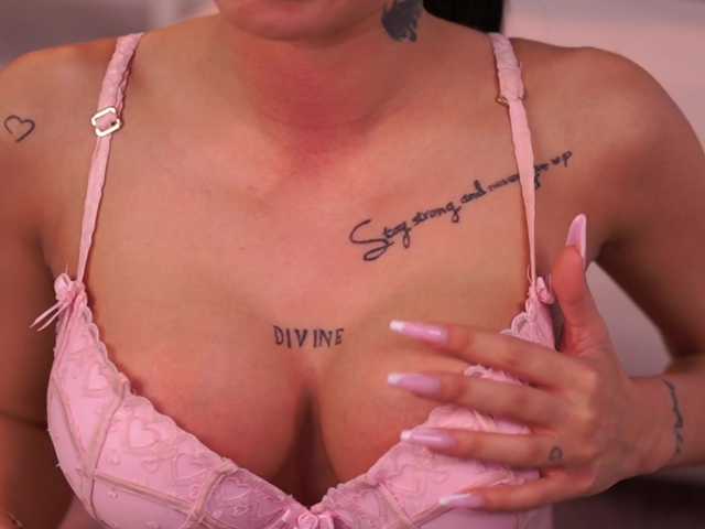 LeilaKali live cam on BongaCams