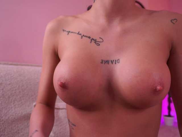 LeilaKali live cam on BongaCams