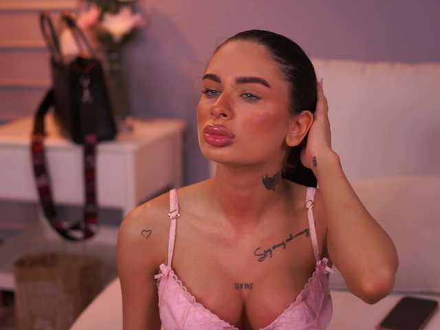 LeilaKali live cam on BongaCams