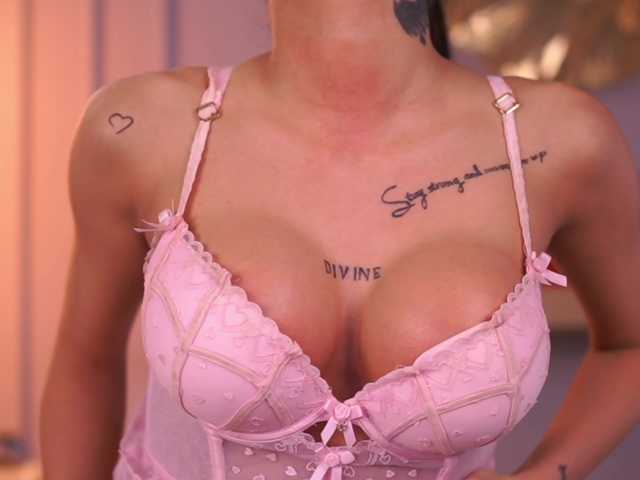 LeilaKali live cam on BongaCams