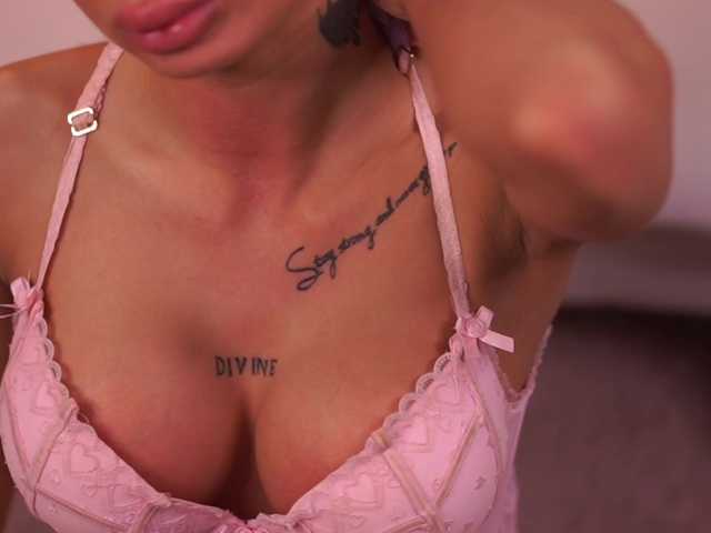 LeilaKali live cam on BongaCams