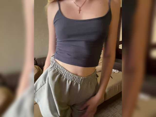 VelvetGaze1 live cam on BongaCams