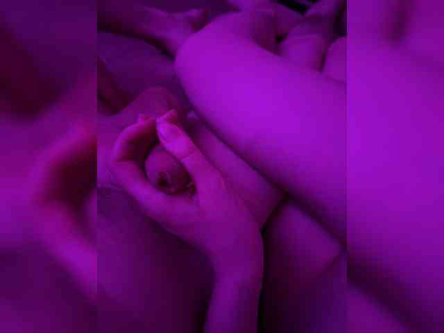 VelvetGaze1 webcam