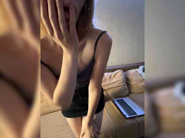 VelvetGaze1 webcam