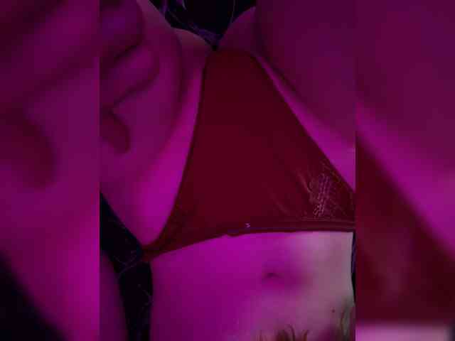 VelvetGaze1 webcam