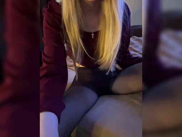 VelvetGaze1 webcam