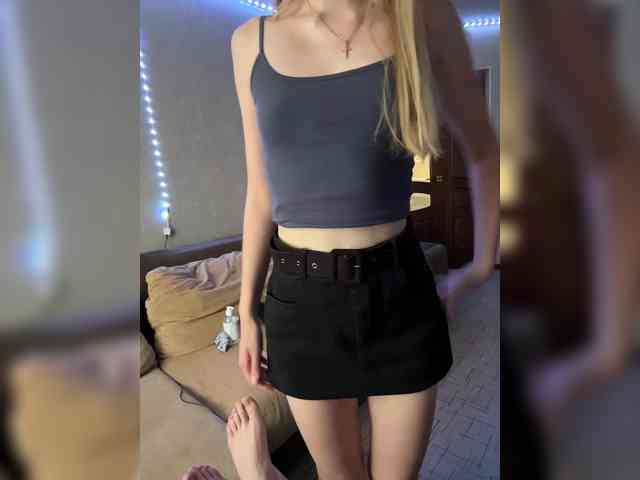 VelvetGaze1 webcam