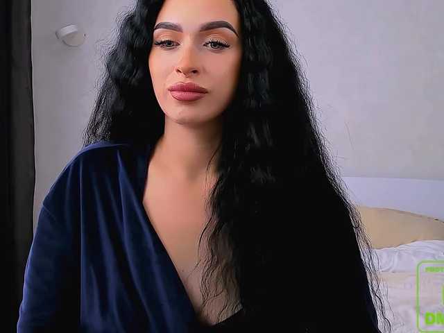 MisticFox live cam