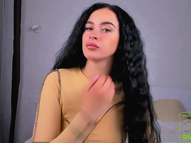 MisticFox live cam on BongaCams