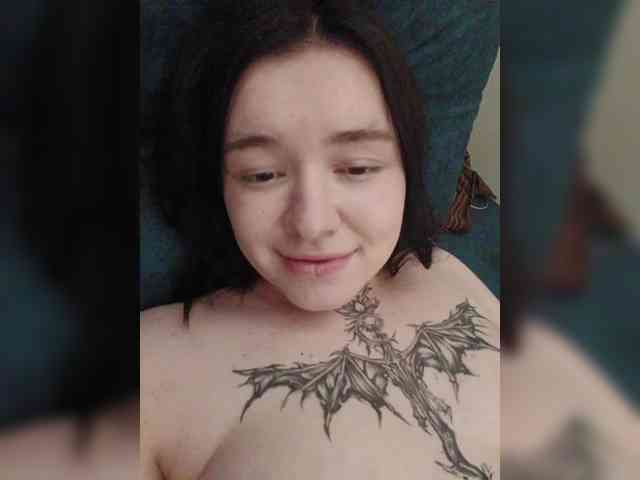 Iraidalass webcam