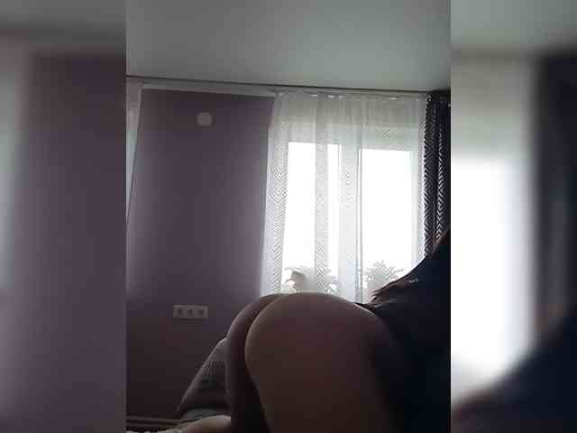Iraidalass webcam