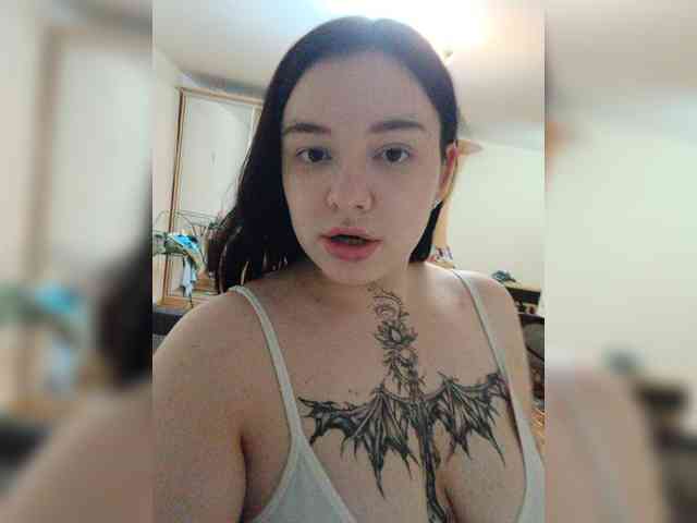 Iraidalass Live Webcam on BongaCams