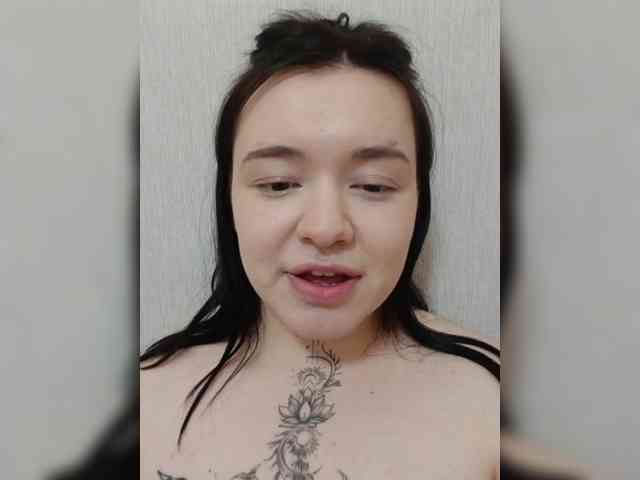 Iraidalass webcam