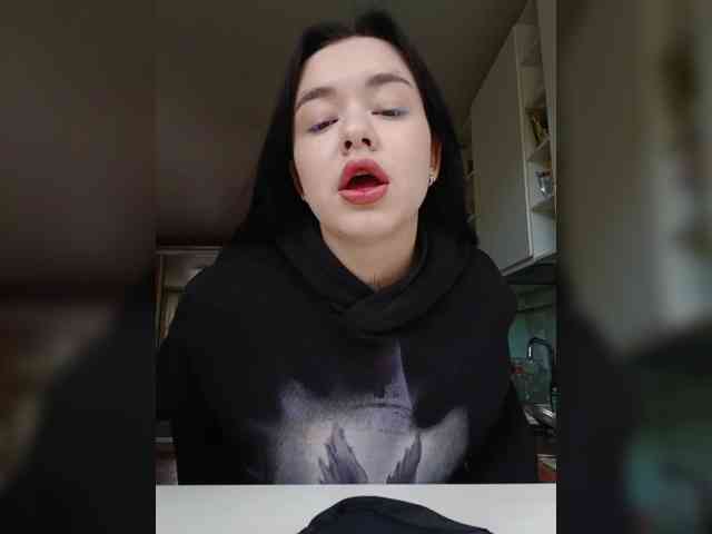 Iraidalass webcam
