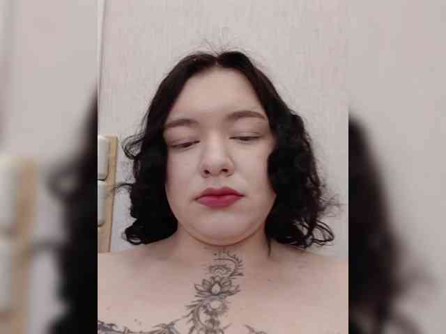 Iraidalass webcam