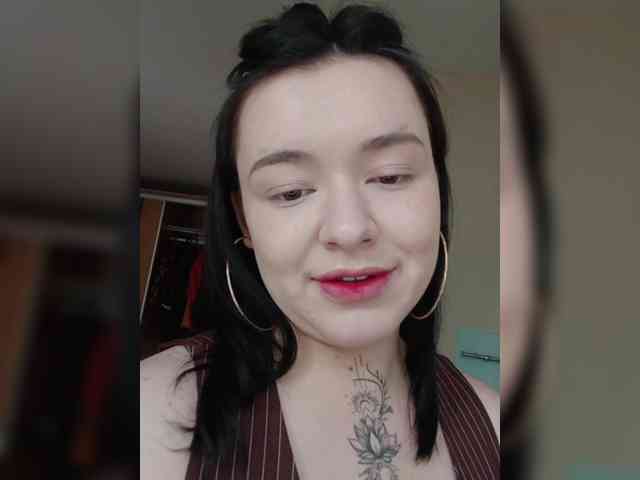 Iraidalass webcam