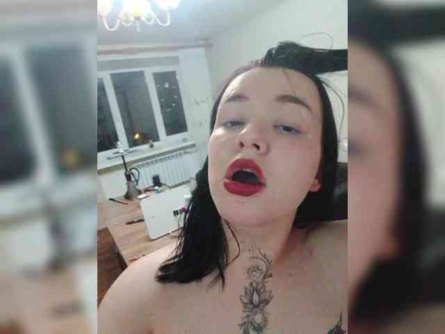 Iraidalass webcam