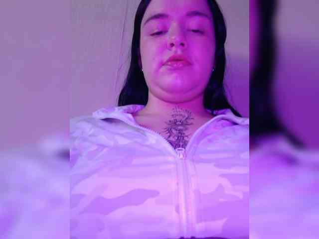 Iraidalass webcam