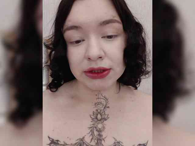 Iraidalass webcam