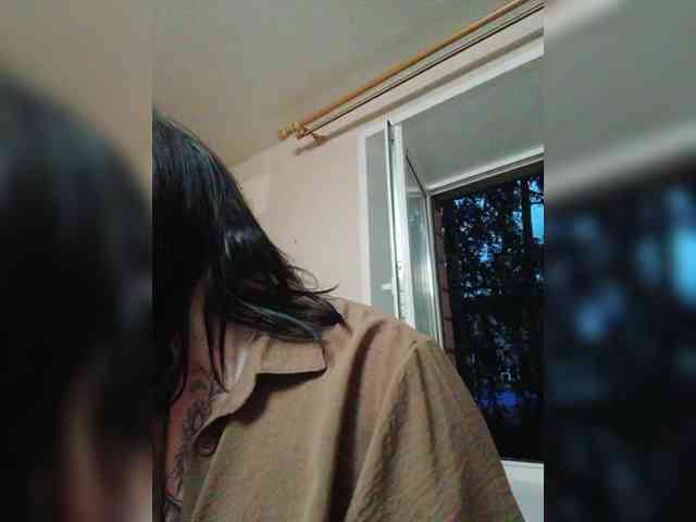 Iraidalass webcam