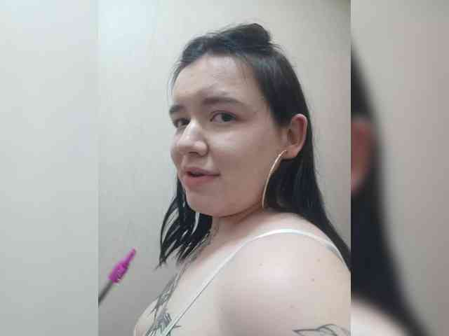 Iraidalass webcam