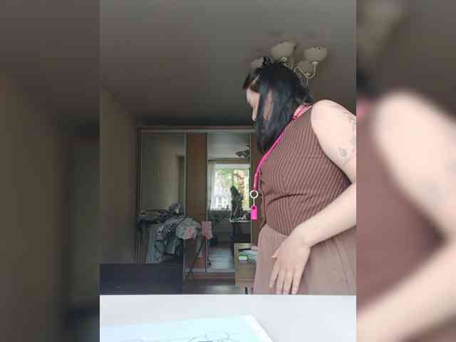 Iraidalass webcam