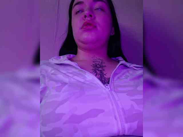 Iraidalass webcam