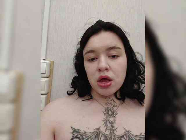 Iraidalass webcam