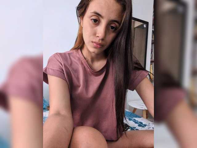 allisson-14 live cam on BongaCams