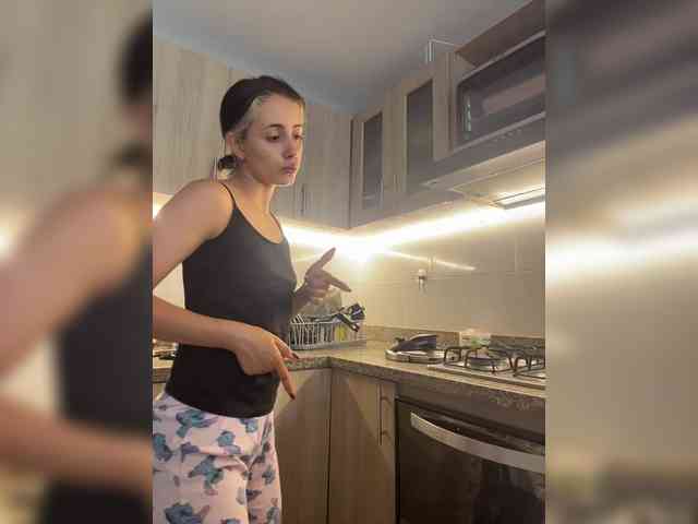allisson-14 webcam