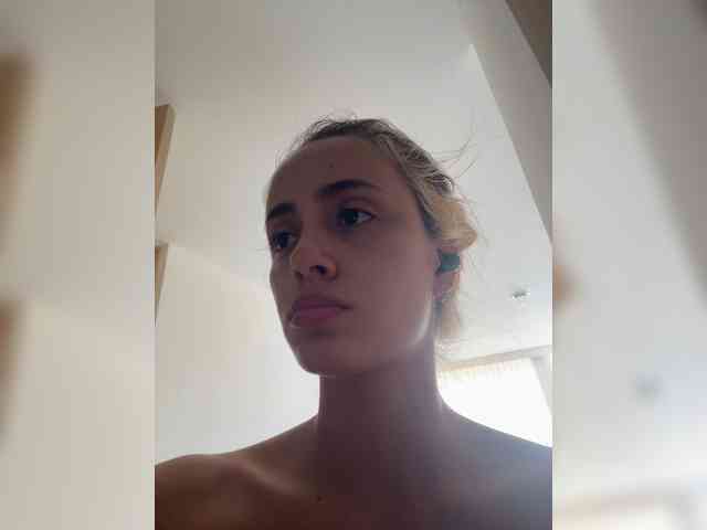 allisson-14 webcam