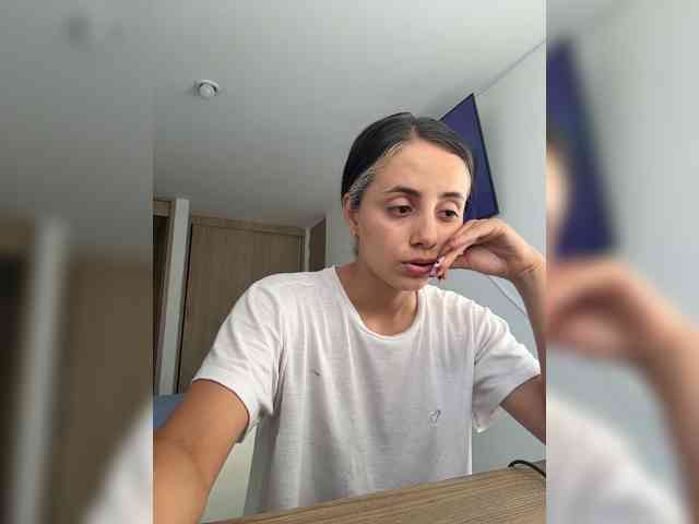 allisson-14 webcam