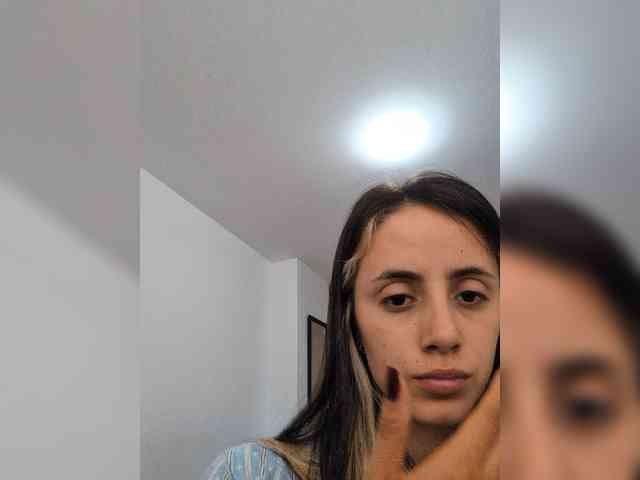 allisson-14 webcam